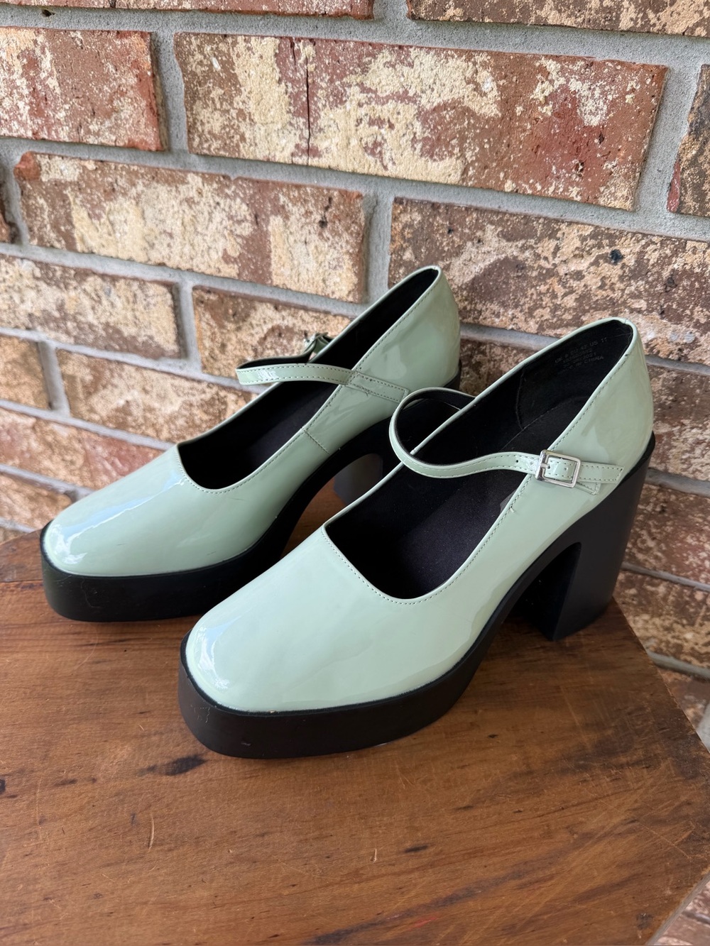ASOS DESIGN Polar Chunky High Heeled Mary Janes Women’s Size 9 Gorgeous!